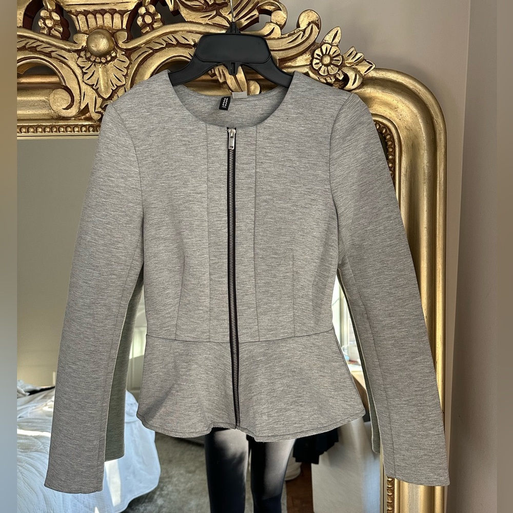 H&M grey zip up top